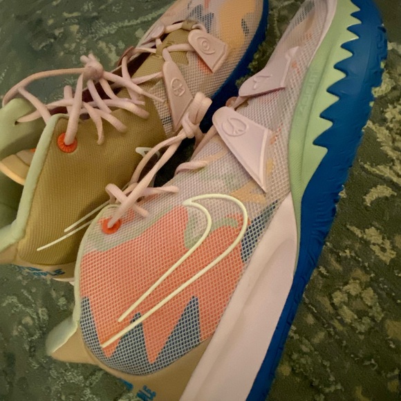 Nike Kyrie 7 “1 World 1 People” Regal Pink Sneaker NEW! Size 17 - Picture 9 of 9